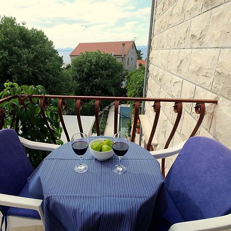 Villa Renipol Adults Only Sutivan Szoba fotó