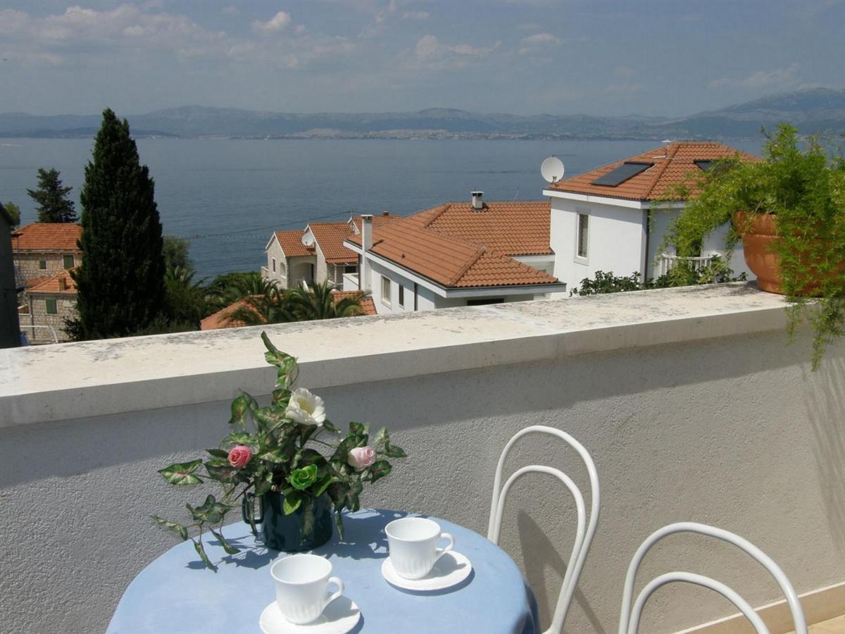 Villa Renipol Adults Only Sutivan Kültér fotó