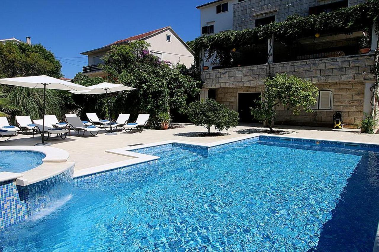 Villa Renipol Adults Only Sutivan Kültér fotó