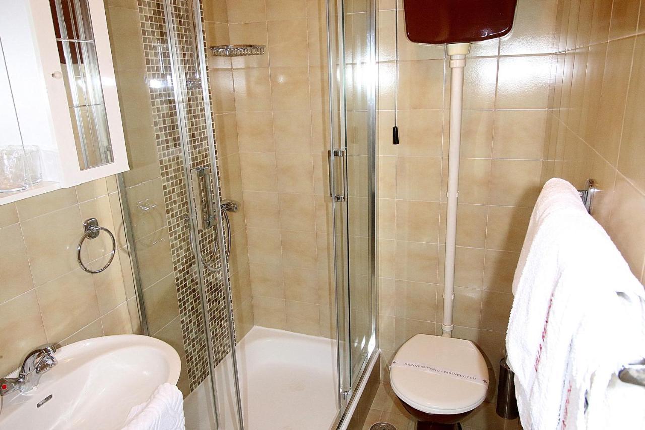 Villa Renipol Adults Only Sutivan Kültér fotó