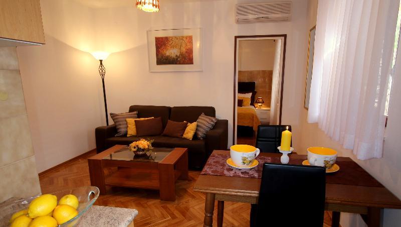 Villa Renipol Adults Only Sutivan Kültér fotó
